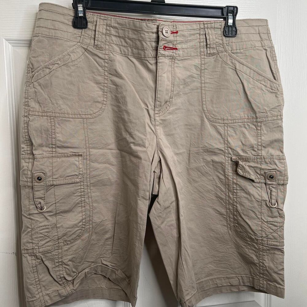 Khakis-co Women's Tan and Cream Shorts